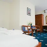 ホテル アルトスタト サン ジョージ 3*