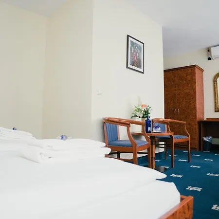 Hotel Altstadt St. Georg 3*