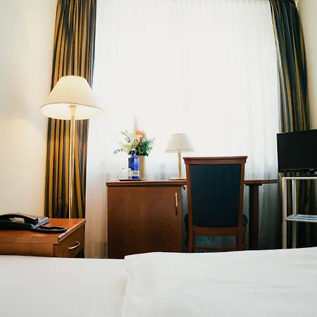 Altstadt St. Georg Hotel 3*